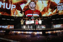 虎牙DDC钻石冠军赛秋季赛收(shōu)官 Q9战队逆转夺冠