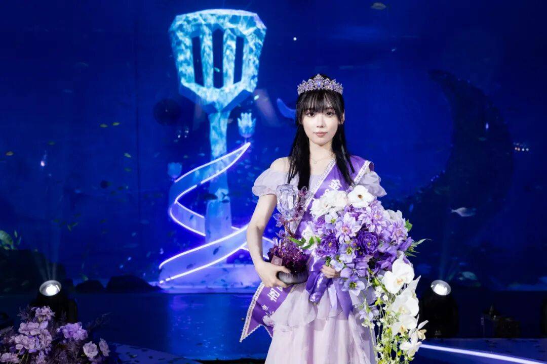 30岁这年，她成为电竞冠军