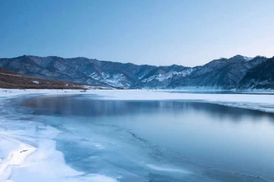 电竞新秀联赛落幕，年轻战队斩获首冠创佳绩