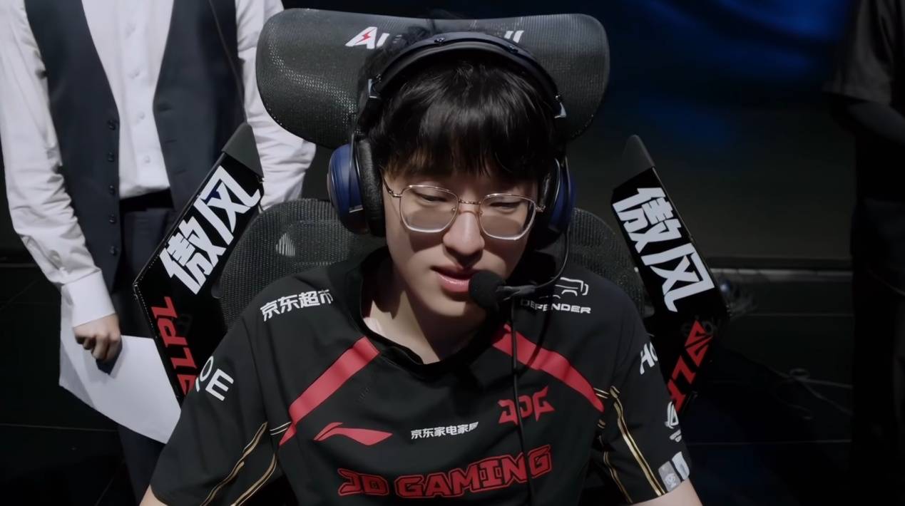 LPL官方大发雷霆！官方解说透露，联盟很生气，对ASI成绩相当不满