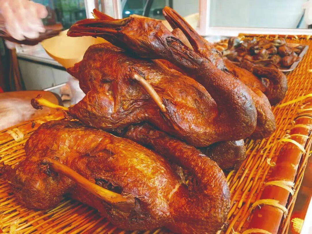 跑半马 游雨城｜“跑遍四川”总决赛12月28日开跑！我们在西蜀天漏地 女娲补天处等你！