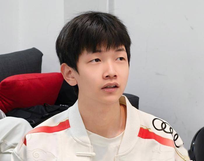 LPL战队赞助商锐减！只有三家战队“不缺钱”，TES压力大，IG也很难